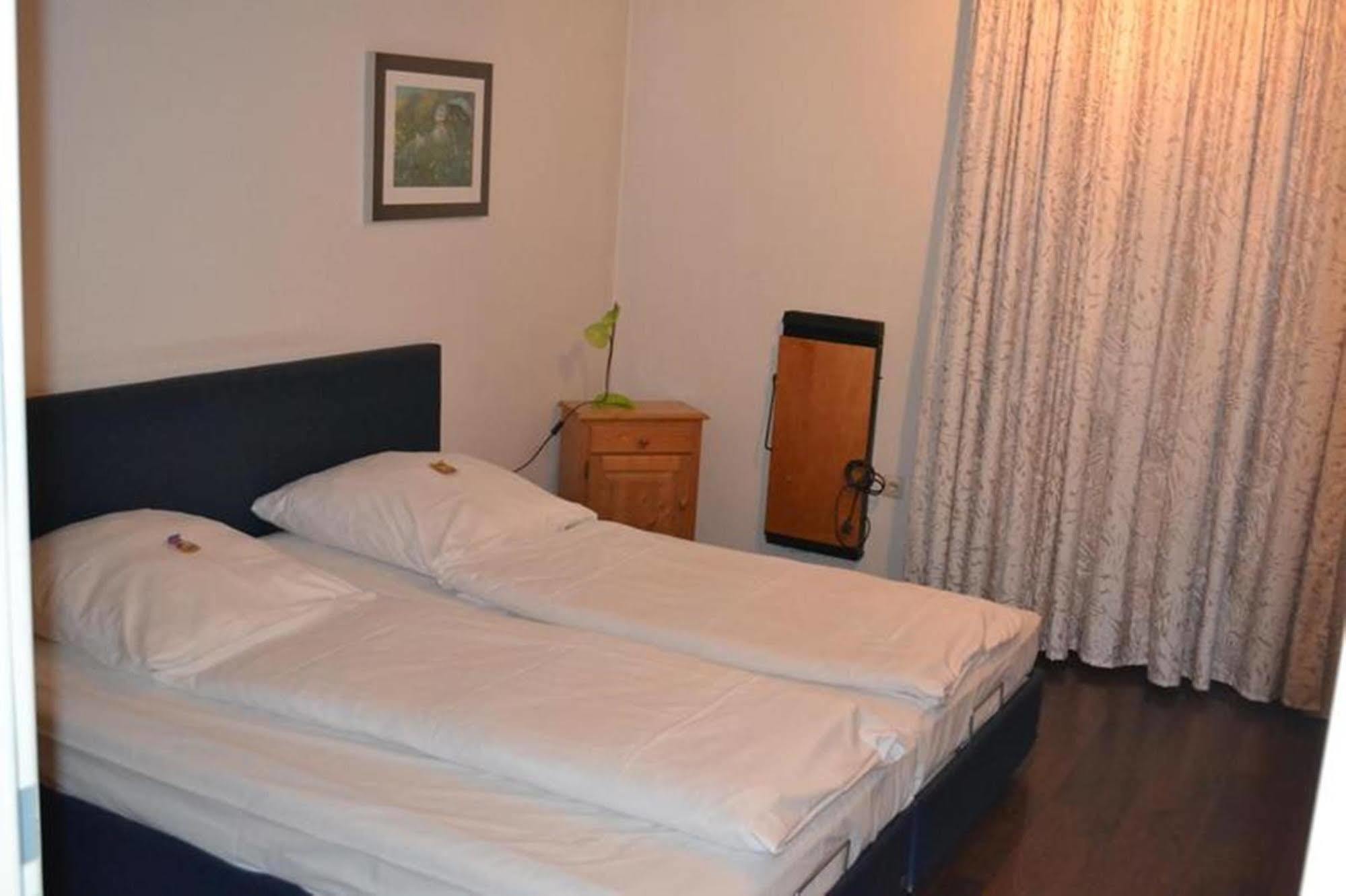 Hotel Domino Stuttgart Luaran gambar